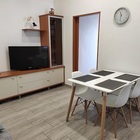 Apartment Lana Ізола Екстер'єр фото